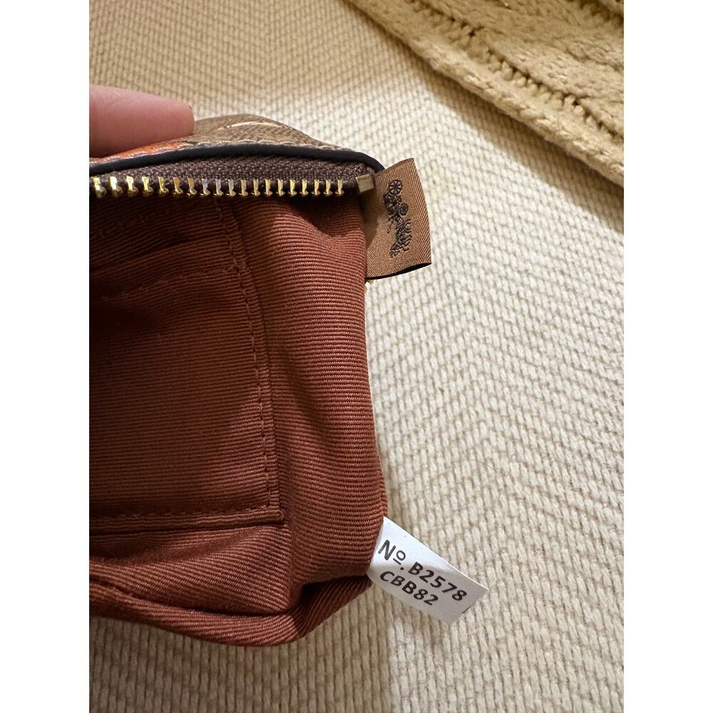 Coach Corner Zip Wristlet in Signature Canvas with Orange Print CBB82 - Picture 7 of 9